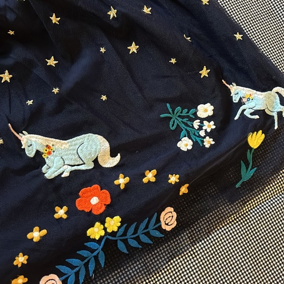 Hanna andersson tulle dress with unicorn embroidery - Picture 2 of 4